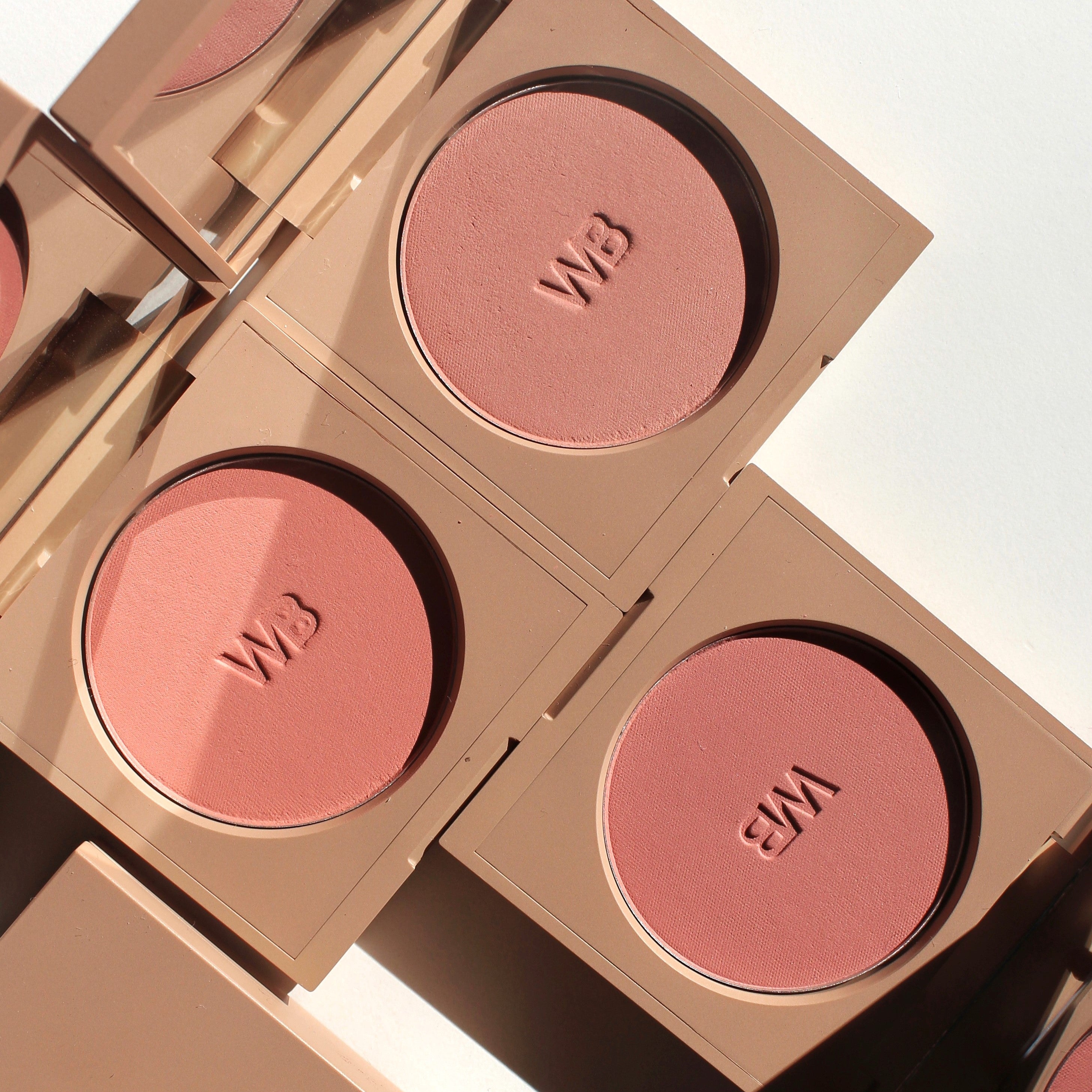 Swatches: Wonderblush Le Fard Blush