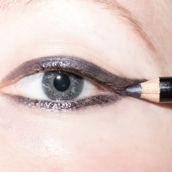 19/99 BEAUTY Precision Colour Pencil vas