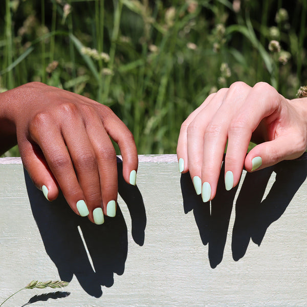 MANUCURIST Green Nail Polish Mint