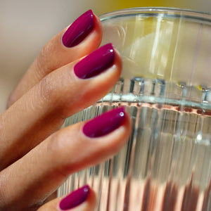 MANUCURIST Green Flash LED Nail Polish Violeta