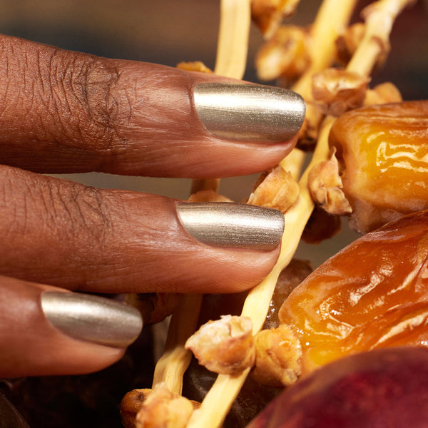 MANUCURIST-Green-Flash-LED-Nail-Polish-Metallic