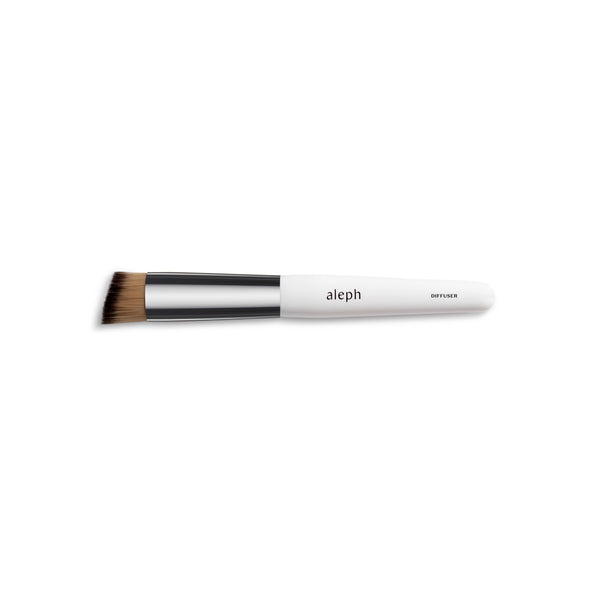ALEPH Diffuser Brush for seamless concealer and foundation application.