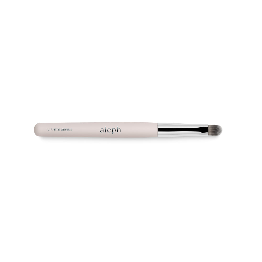 ALEPH precision flat makeup brush with FSC-certified handle