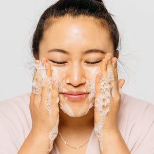 APOTERRA Aloe & Rose Clay Complexion Soap