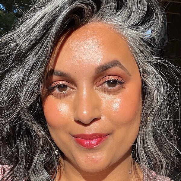 AXIOLOGY-Multi-Stick-Color-Cream-Clarity