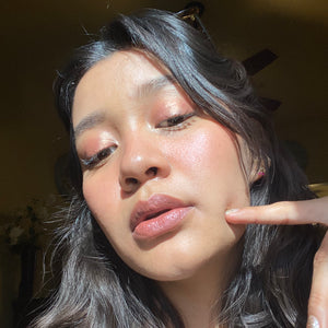 AXIOLOGY-Multi-Stick-Color-Cream-Grounded