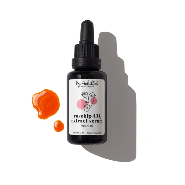 By Achilles Rosehip CO₂ Extract Serum – a nourishing blend of rosehip seed and whole rosehip fruit extracts, rich in essential fatty acids, vitamins, and antioxidants for hydrated, balanced skin.