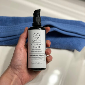 DRY SKIN LOVE Blueberry Oil Cleanser for Dry Acne-Prone Skin