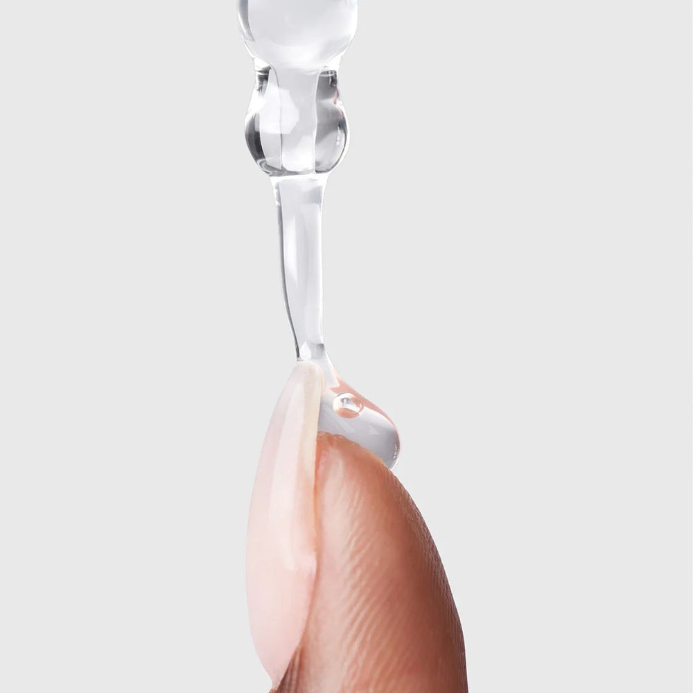 FACILE - Clear Targeted Acne Serum with Lactic, Glycolic, Salicylic Acids, and Niacinamide for exfoliation and clearer-looking skin.