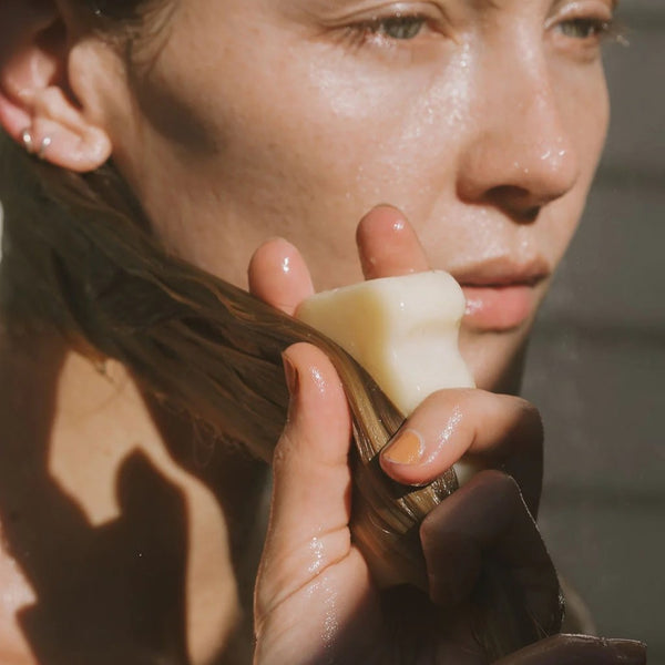 FLORA FLORA Silk Conditioner Bar ALWAYS SHOW