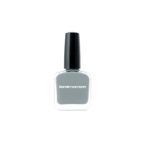 Karolin Van Loon 07 Terre Verte – dusty green nail polish with grey undertones, vegan, cruelty-free, 12-free, perfect for everyday wear or refreshing spring manicures.