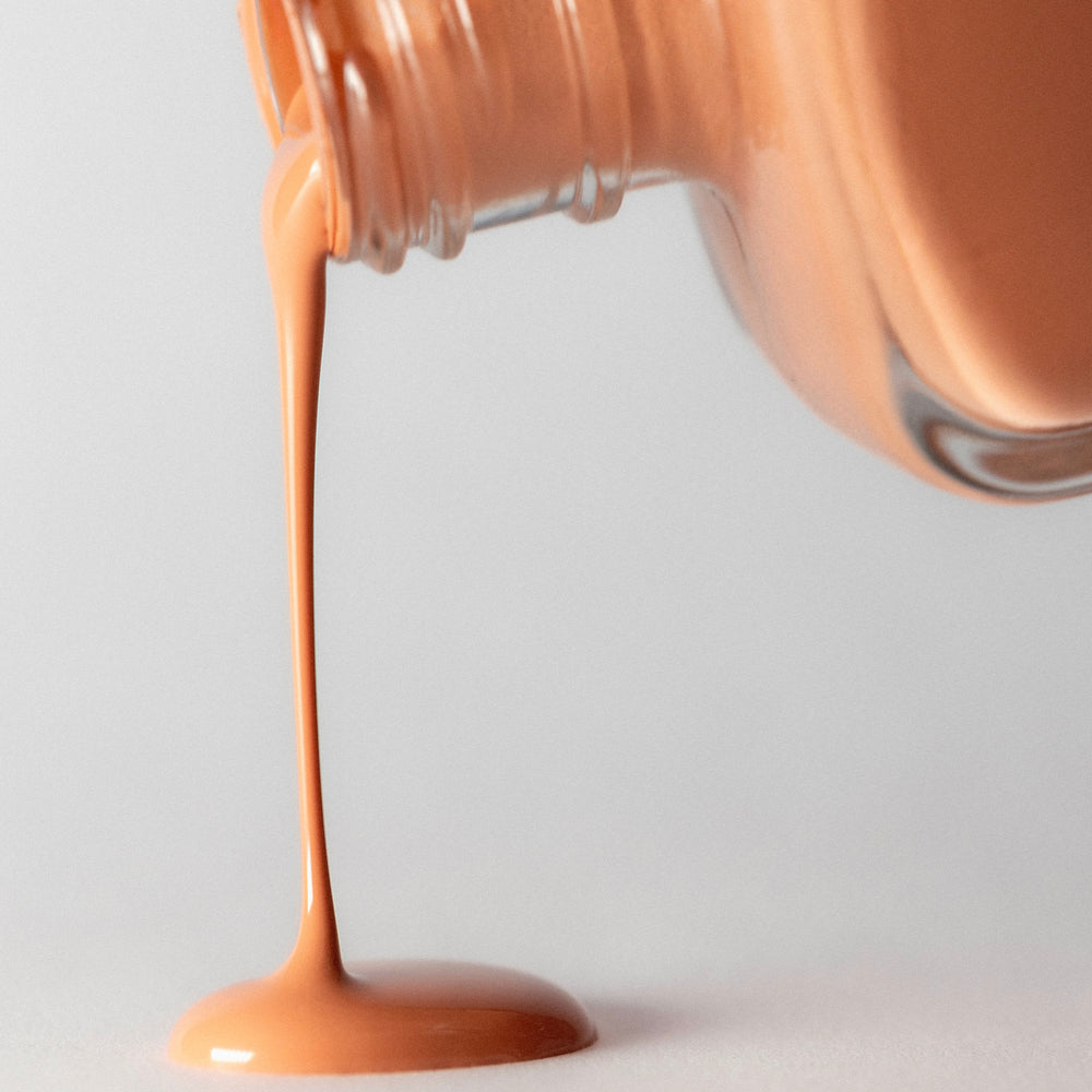 Karolin Van Loon 53 Voile de Caramel warm caramel-brown nail polish.