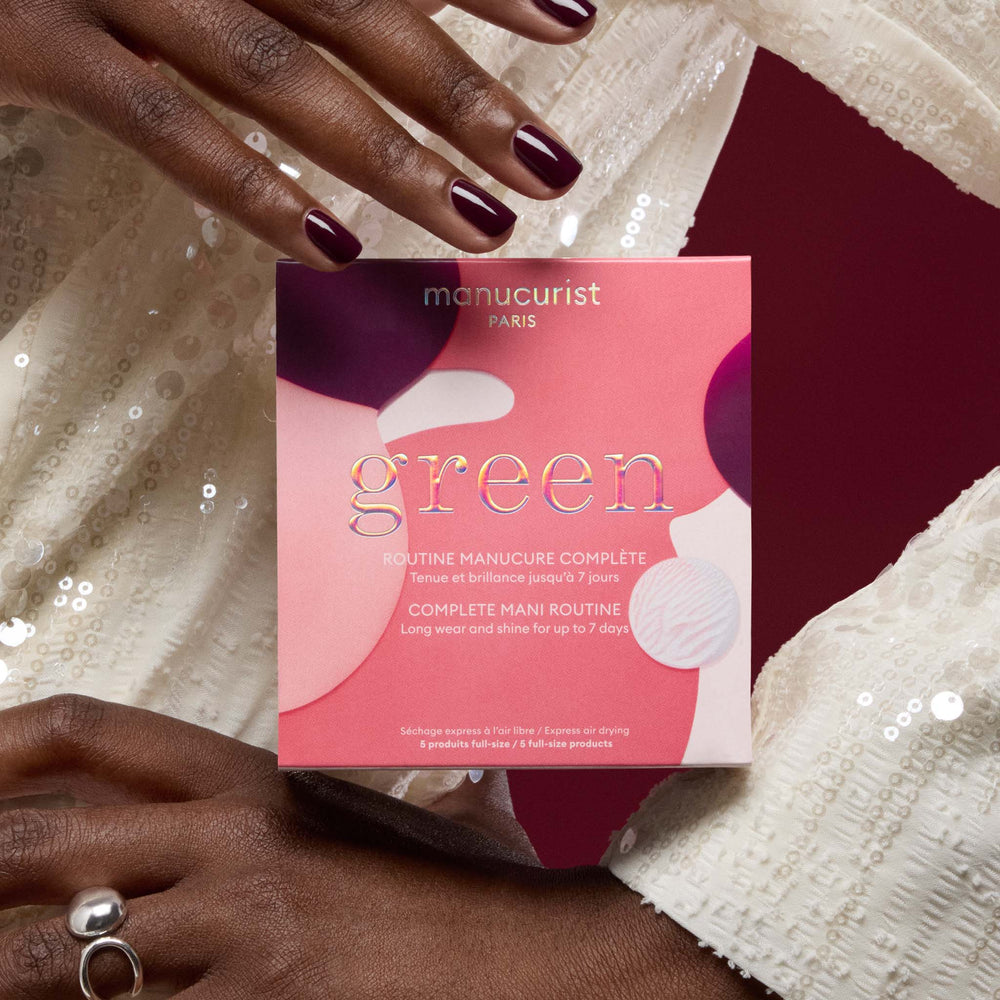 Manucurist Green Gift Set with nail care essentials and Prune polish