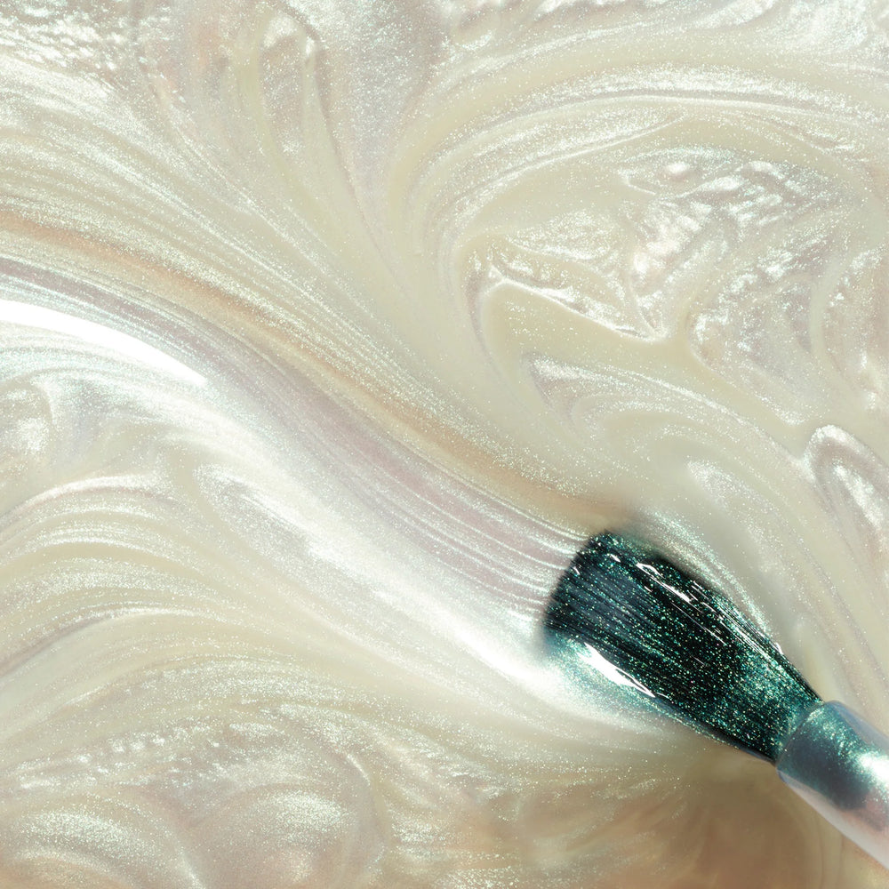 Manucurist Green Nail Polish Fairy — holographic pearly white nail polish bottle with shimmer finish, vegan and bio-sourced formula.