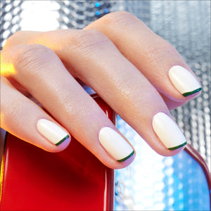 MANUCURIST Green Nail Polish Shell