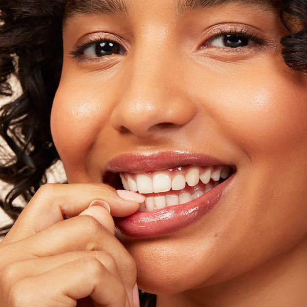 MONIKA BLUNDER BEAUTY Botanical Balm Hyaluronic Lip Tint sommer