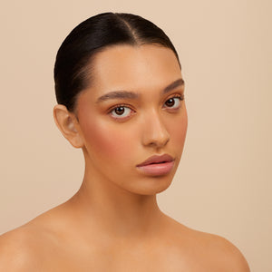 MONIKA BLUNDER BEAUTY Blunder Cover Foundation/Concealer shade 4.5