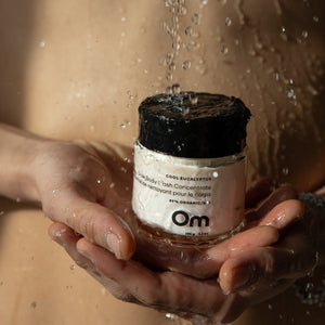 OM ORGANICS Cool Eucalyptus Glow Body Wash Concentrate