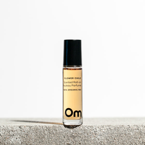 OM ORGANICS Flower Child Scented Roll On