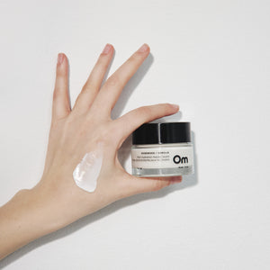 OM ORGANICS Rosewood + Vanilla Rich Hydration Hand Cream