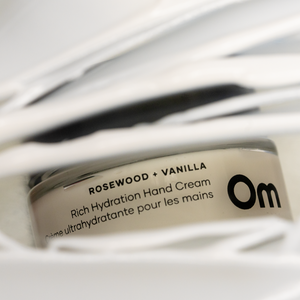 OM ORGANICS Rosewood + Vanilla Rich Hydration Hand Cream