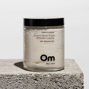 OM ORGANICS Vanilla Moon Radiant Body Scrub