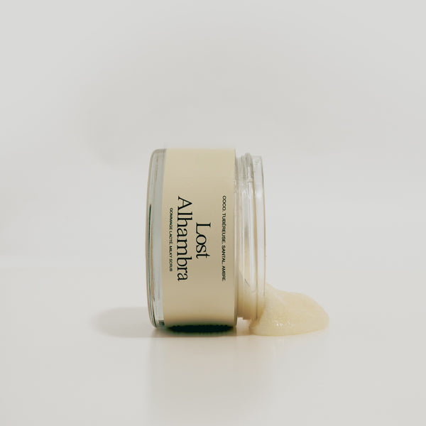 REFEEL NATURALS Lost Alhambra Milky Scrub