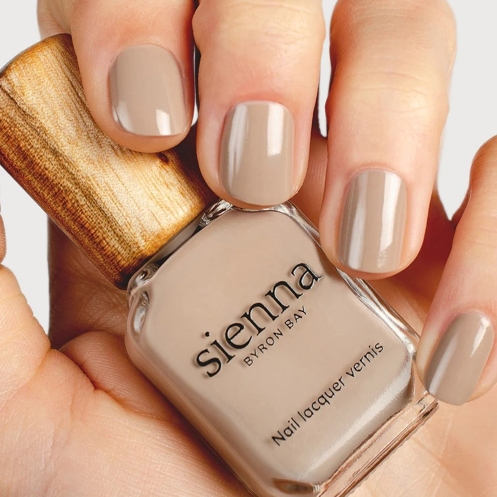 Sienna Byron Bay Calm Nail Polish – Warm clay crème, full coverage, and eco-friendly. Vegan and cruelty-free.