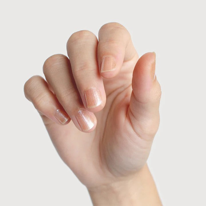 Sienna Byron Bay Embrace Nail Polish – soft grapefruit shimmer in sustainable packaging.