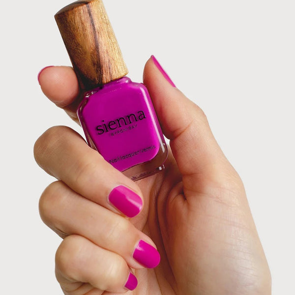 SIENNA BYRON BAY Queen Nail Polish