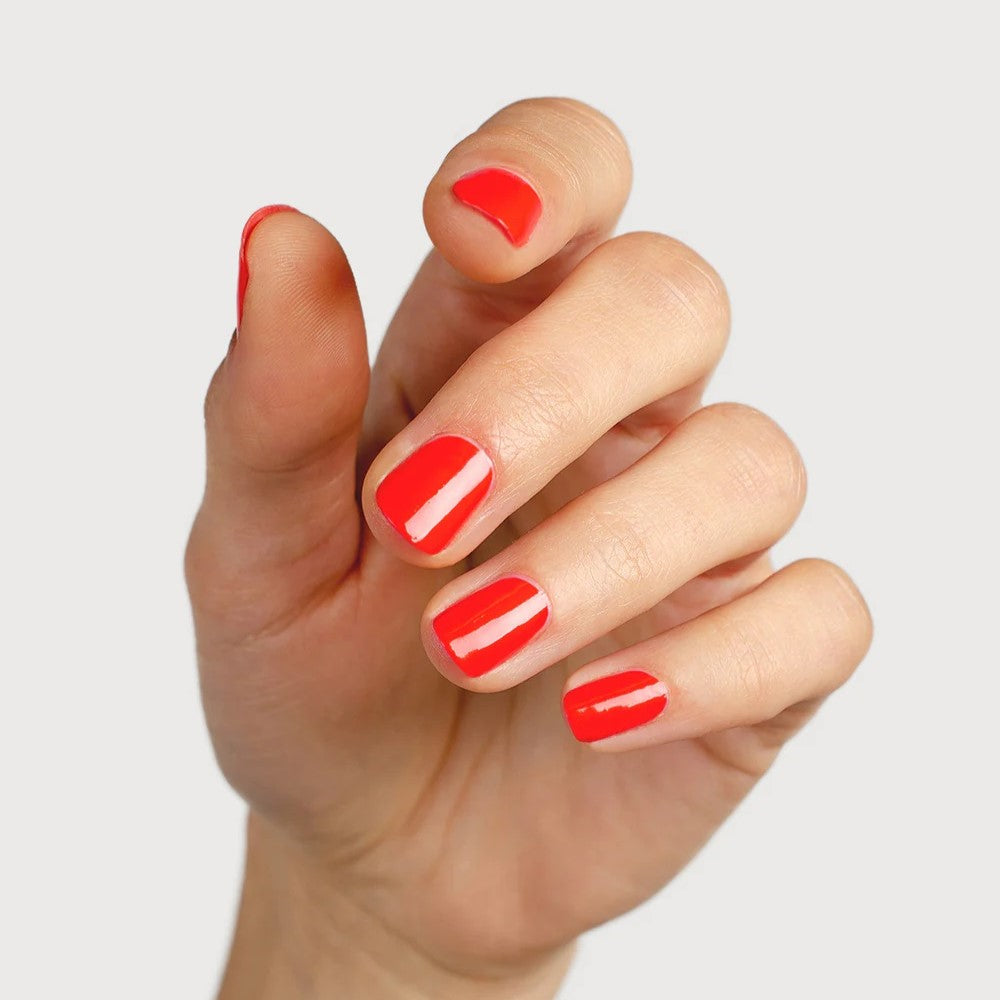 Sienna Byron Bay Romance Nail Polish in Strawberry Crème, a vibrant warm strawberry red shade, eco-friendly and cruelty-free.