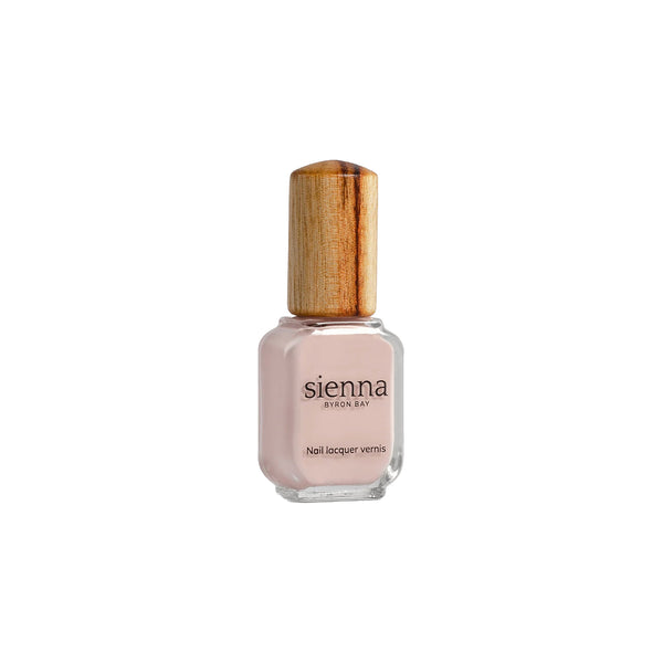 Sienna Byron Bay Serenity Nail Polish in Champagne Crème – a pastel pink champagne shade with a smooth crème finish. Vegan and eco-friendly.