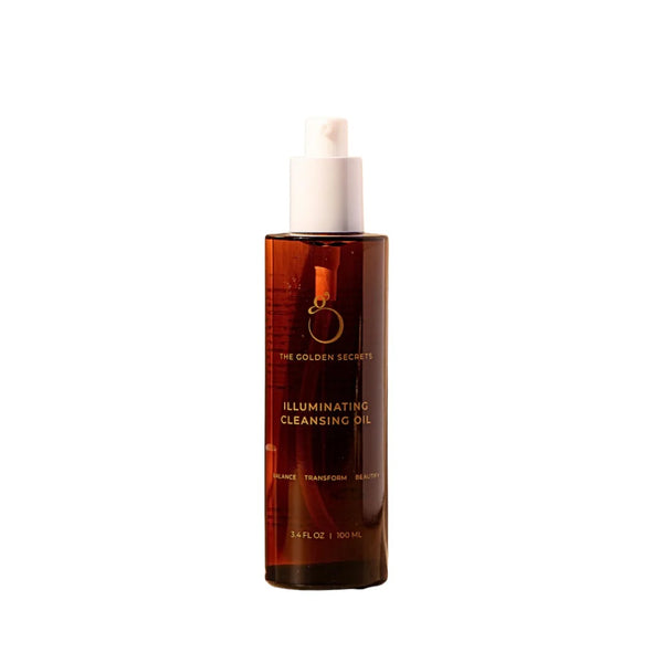 The Golden Secrets Illuminating Cleansing Oil, a nourishing oil cleanser enriched with organic oils and botanical extracts. It gently removes makeup, dirt, and impurities, leaving the skin balanced, refreshed, and radiant. Ideal for all skin types, it supports a healthy complexion while preserving the skin's natural moisture barrier.