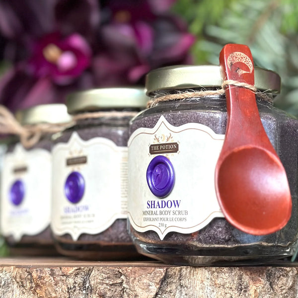THE POTION COSMETICS Shadow Mineral Body Scrub