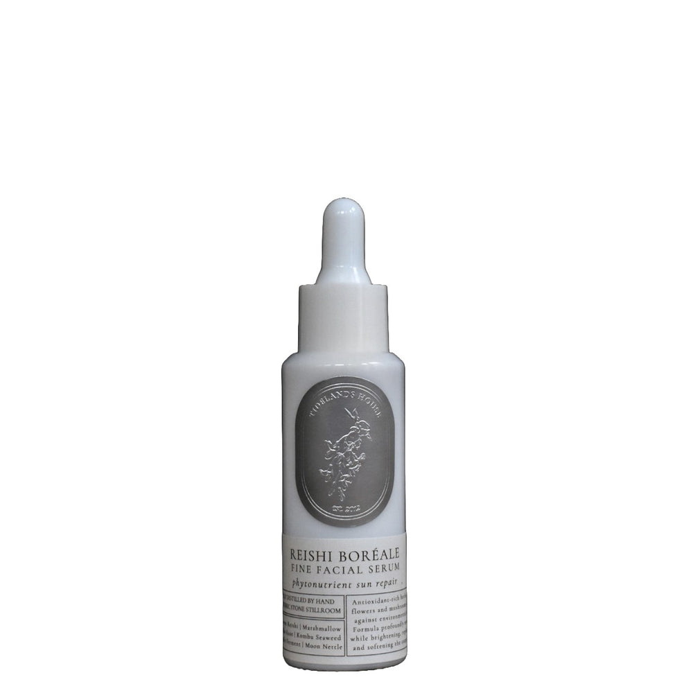 Reishi Boréale Phytonutrient Facial Serum with wild-harvested botanicals and rich phytonutrients, offering hydration and a balanced complexion.