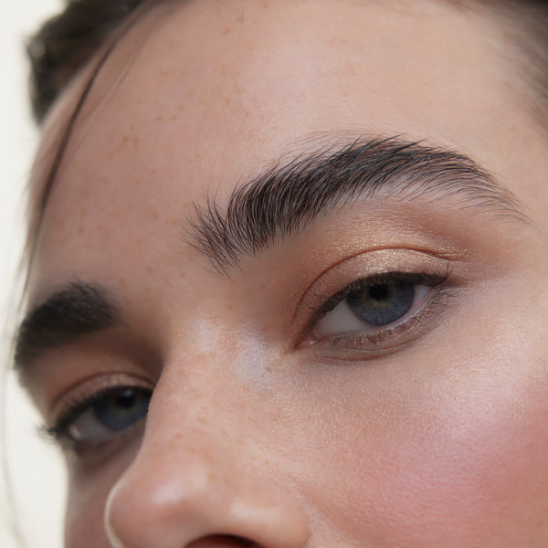 WONDERBLUSH La Lumière Liquid Eyeshadow Rayon
