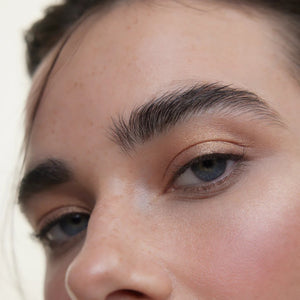 WONDERBLUSH La Lumiere Liquid Eyeshadow rayon