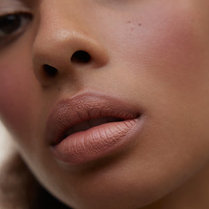 WONDERBLUSH Le Rouge Lipstick Praline