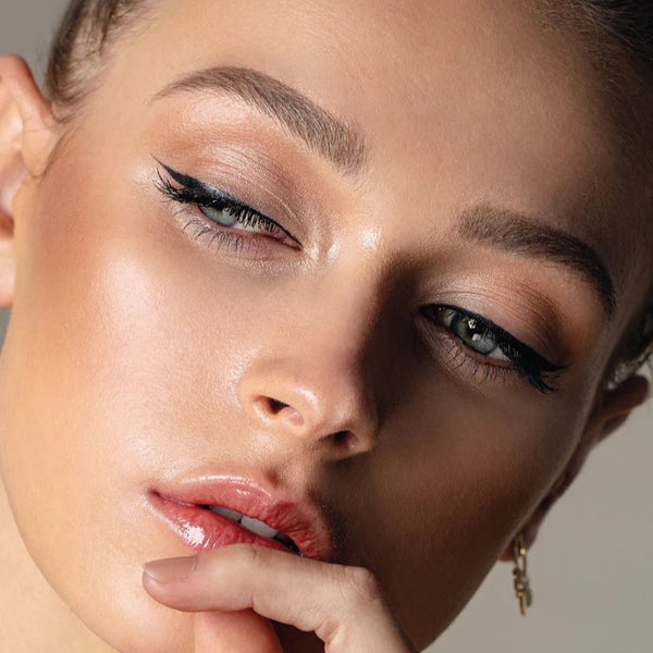 EYE OF HORUS Brow Define light