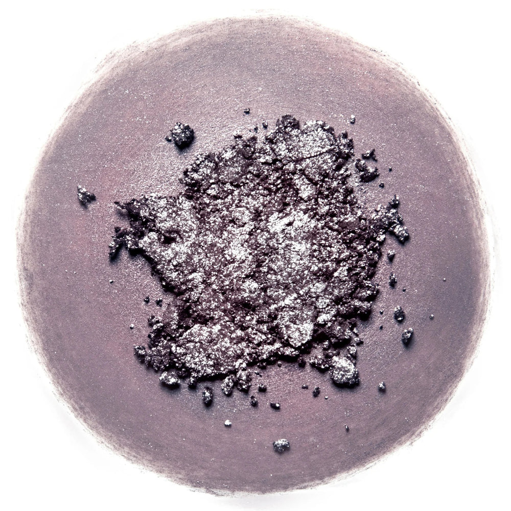 RITUEL DE FILLE Ash and Ember Eye Soot – Flora, dimensional lavender with iridescent satin finish in a small jar, rich velvety texture, vegan and artisanal.